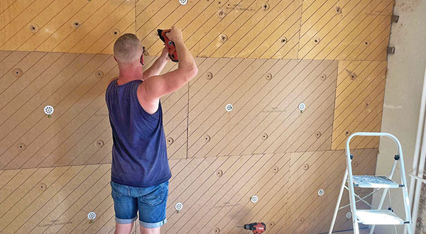 „Wun­der­tüte“ Altbau: Wie krumme Wände sicher warm werden