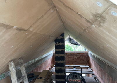 Baustellenansicht des Spitzbodens mit UdiClimate und UdiSun