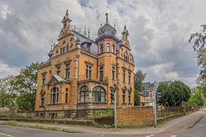 Jugendstil-Juwel mit Dach- und Innendämmung saniert