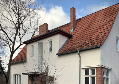 Ansicht eines Einfamilienhauses vor der Sanierung